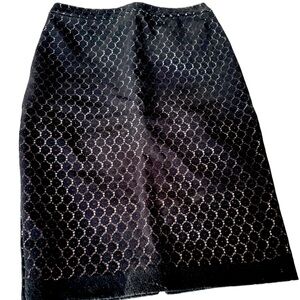 Banana Republic black velvet pencil skirt with nude inlay. Size 10.